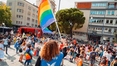 Prizor z goriške čezmejne parade ponosa leta 2021