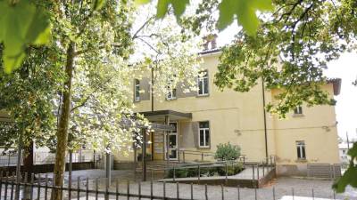 Doberdobska osnovna šola, stavbo bodo porušili in namesto nje zgradili sodoben objekt (ZONCH/TIBALDI)