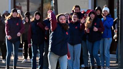 Lučanje v Boljuncu, prvo jabolko je vrgla nova frejla Sara Mahnic (FOTODAMJ@N)