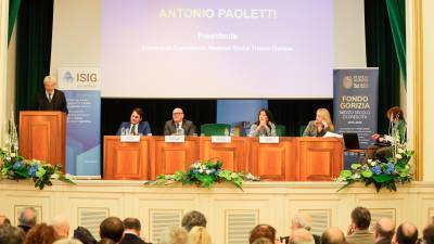 Palača De Bassa, ki so jo obnovili ravno s sredstvi iz Goriškega sklada, je gostila posvet (TIBALDI)