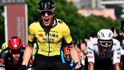 Zmagovalec devete etape kolesarske dirke po Italiji Olav Kooij (ANSA)