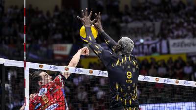 Ena od akcij na finalu superpokala med Perugio in Verono (TEDESCHI/FOTODAMJ@N)