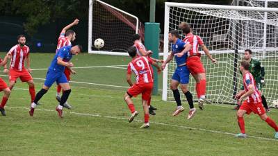 Tako je nogometaš Krasa Bojan Dukić zadel prvi gol Codroipu (FOTODAMJ@N)