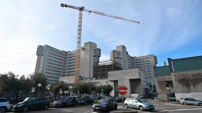 Gradbišče za obnovo bolnišnice na Katinari (FOTODAMJ@N)