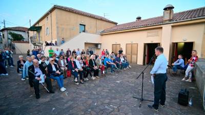 Odprtja razstave se je udeležila množica ljudi (FOTODAMJ@N)