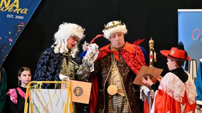 Na čelu letošnjega Kraškega pusta bosta kralj Walzer in kraljica Erči Merči (FOTODAMJ@N)