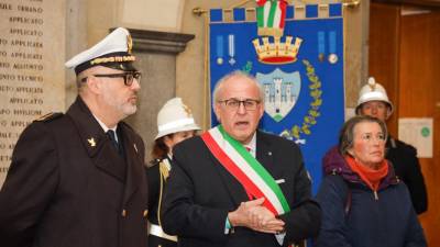 Župan med sredino svečanostjo (TIBALDI)