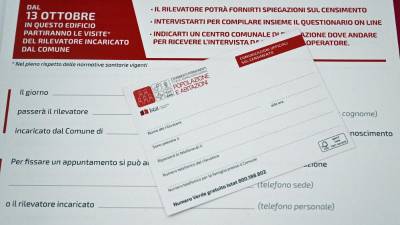 Vsi, ki se bodo za to odločili, bodo lahko na vprašanja popisovalca odgovarjali v slovenskem jeziku