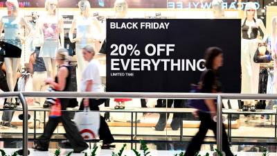 Raziskava je sicer obravnavala samo spletne trgovce (ANSA)