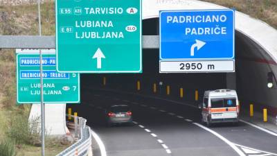 Iz raziskave SWG izhaja, da se večina ljudi do manjšin opredeljuje pozitivno (ARHIV)