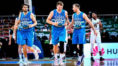 Slovenski košarkarji so zmagali prvo kvalifikacijsko tekmo proti Angoli (FIBA)