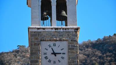 Stoletni zvonovi župnijske cerkve sv. Urha v Dolini (FOTODAMJ@N)