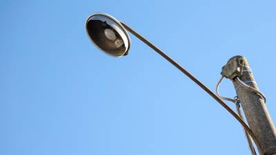 Dotrajano svetilo (TIBALDI)