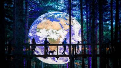 Festival R.o.R. bo potekal znamenju planetov in nebesnih teles (LUKE JERRAM-GAIA PHOTO ROY RILEY)