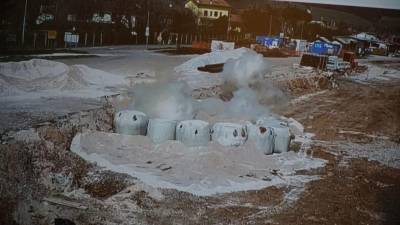 Najmanjšo, 100-kilogramsko bombo, so razstrelili na kraju (BUMBACA)