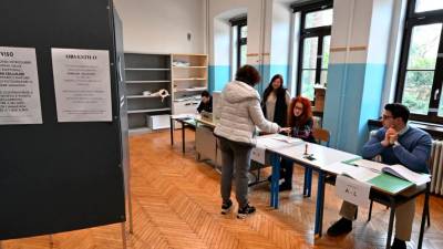 Na Tržaškem je do 12. ure volilo 17,48 % volilnih upravičencev (FOTODAMJ@N)