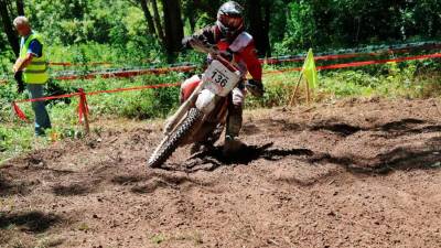 Saša Plesničar s svojim motorjem