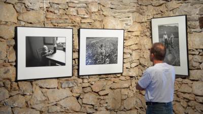 Razstava fotografij Stojana Kerblerja v Kraški hiši (ARHIV)