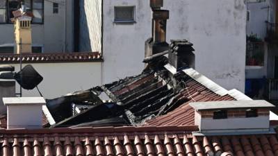 Poškodovana streha (FOTODAMJ@N)
