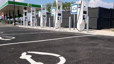 Električne polnilnice, fotografija je simbolična (ANSA)