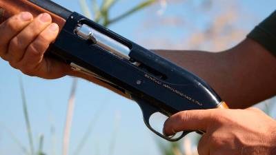 Lovska puška, fotografija je simbolična (ANSA)