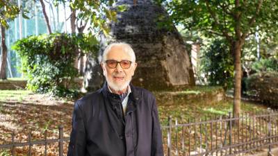 Gospod Sergio bo jutri z ženo stopil v taksi in se odpeljal na sinov dom na Opčine