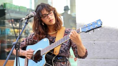 Angelique Fontanella najraje nastopa v Kavani ali na Borznem trgu