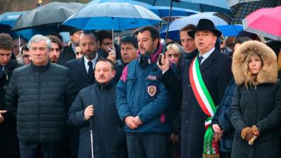 Antonio Tajani (prvi z leve) na bazovskem šohtu (FOTODAMJ@N)