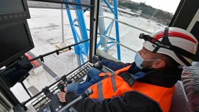 Kjer je bilo morje, zdaj stoji žerjav