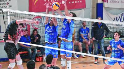 Odbojkarji Soče SloVolleyja na arhivski fotografiji (FOTODAMJ@N)