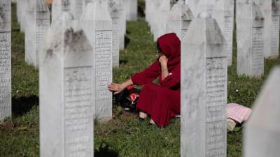 V Sreberenici so se danes spomnili genocida nad Bošnjaki