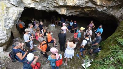 Pohodniki so si ogledali votlino z mitrejem (FOTODAMJ@N)