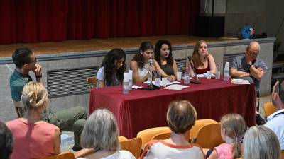 Dijakinje liceja Carducci - Dante so o atentatu na slovensko šolo pri sv. Ivanu spregovorile v četrtek na Opčinah