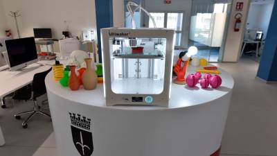 Urban center bo izbranim podjetjem nudil tudi brezplačno rabo 3D tiskalnikov (FOTODAMJ@N)