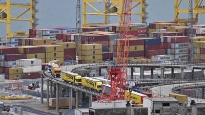 Ladijski pretovor v tržaškem pristanišču je lani dosegel 60 milijonov ton