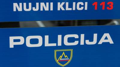 Policisti so opravili ogled kraja dogodka in nadaljujejo z zbiranjem obvestil (POLICIJSKA UPRAVA LJUBLJANA)