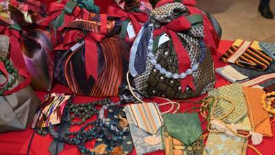 Združenje De Banfield ponuja unikatne izdelke, ki so jih prostovoljke ustvarile med letom