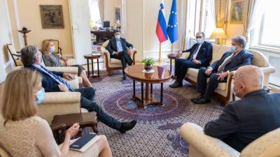 Predsednik Borut Pahor je sprejel Rada Raceta, Iva Corvo in konzula Vojka Volka