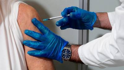 V FJK se bo kmalu začelo cepljenje z drugim poživitvenim odmerkom za posebne kategorije (ARHIV)