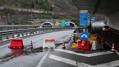 Vozila bodo od torka, 10. marca, na avtocestnem priključku proti Krasu izločali pri izvozu za Katinaro oz. Bazovico