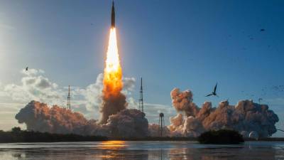 Raketa Space Launch System je poletela iz Cape Canaverala na Floridi v ZDA