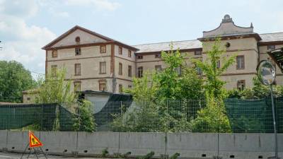 Razpadajoča vojašnica v Ulici Duca d'Aosta (BUMBACA)