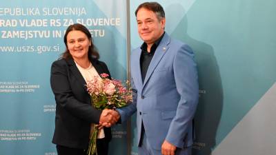 Nova ministrica za Slovence v zamejstvu in po svetu Suzana Lep Šimenko s svojim predhodnikom Matejem Arčonom (USZS)