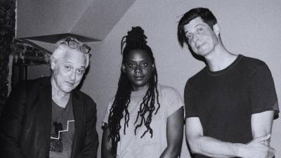 Marc Ribot, Farida Amadou in Ches Smith (Casper Vandevelde)