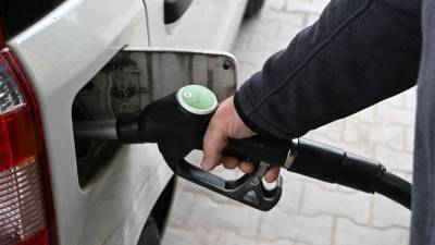 Točenje bencina (FOTODAMJ@N)