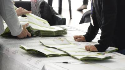 Preštevanje glasov v Aosti (ANSA)