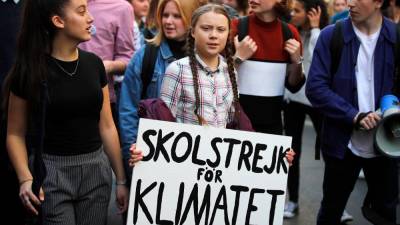 Protesti Grete Thunberg so se spremenili v globalno gibanje »petki za prihodnost« (AP)