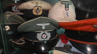 Nacisti so po 8. septembru 1943 številne vojake internirali v koncentracijska taborišča