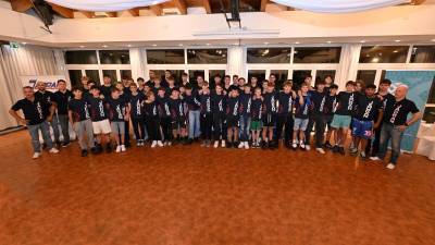 Skupinska fotografija vseh Jadranovih ekip za sezono 2025/26 (FOTODMJ@N)