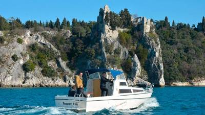 Do 15. septembra se je mogoče vkrcati na turistični čoln in odpluti po reki Timavi